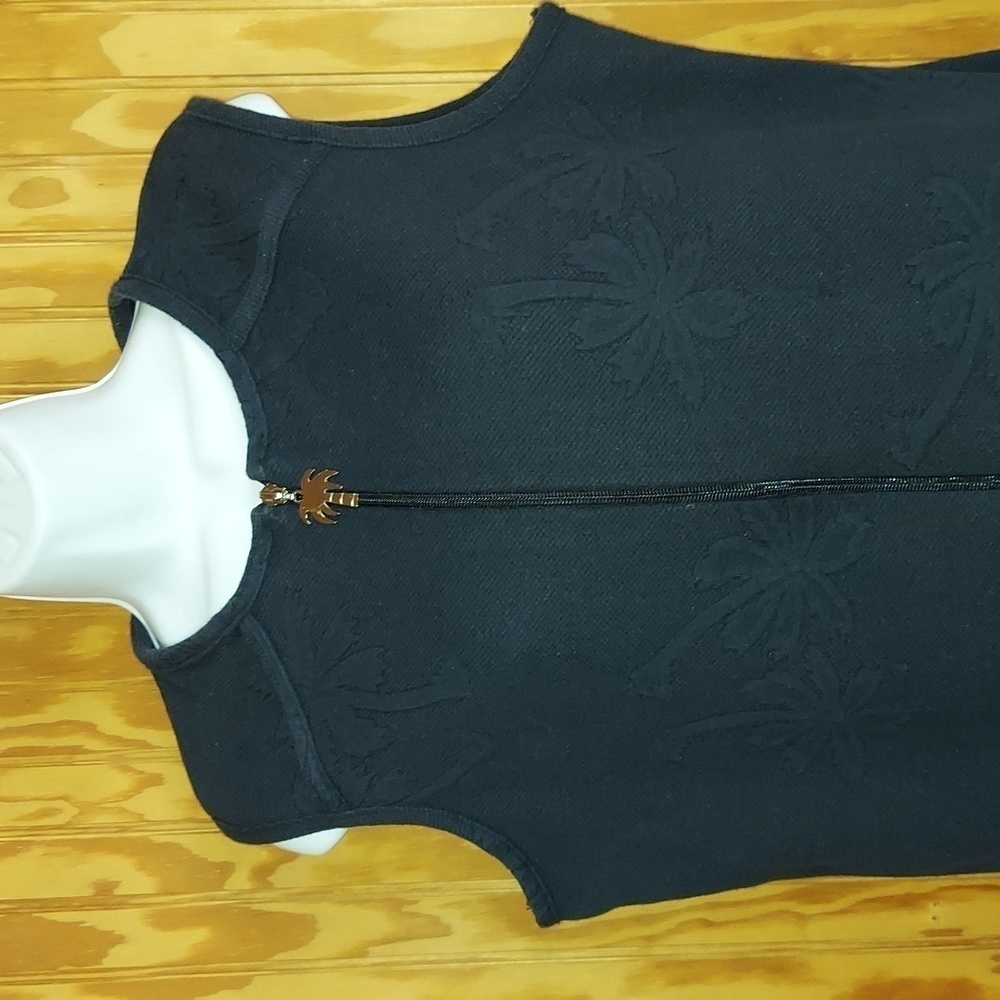 Chandio zipper front